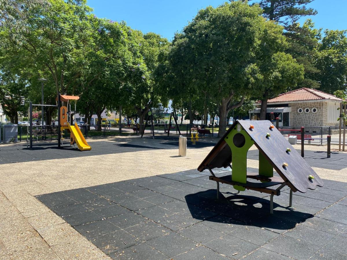 Apartamento 1 Quarto, Com Patio, Em Frente Praia Paço de Arcos Εξωτερικό φωτογραφία