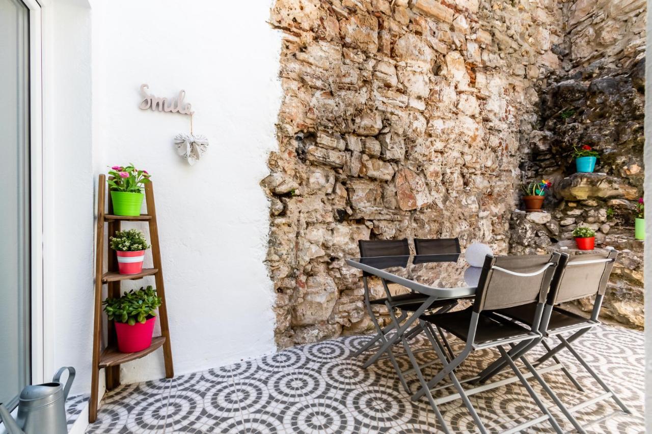 Apartamento 1 Quarto, Com Patio, Em Frente Praia Paço de Arcos Εξωτερικό φωτογραφία